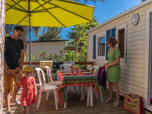 Camping avec Service Hôtelier à Argelès-sur-Mer : Le Luxe du Calme